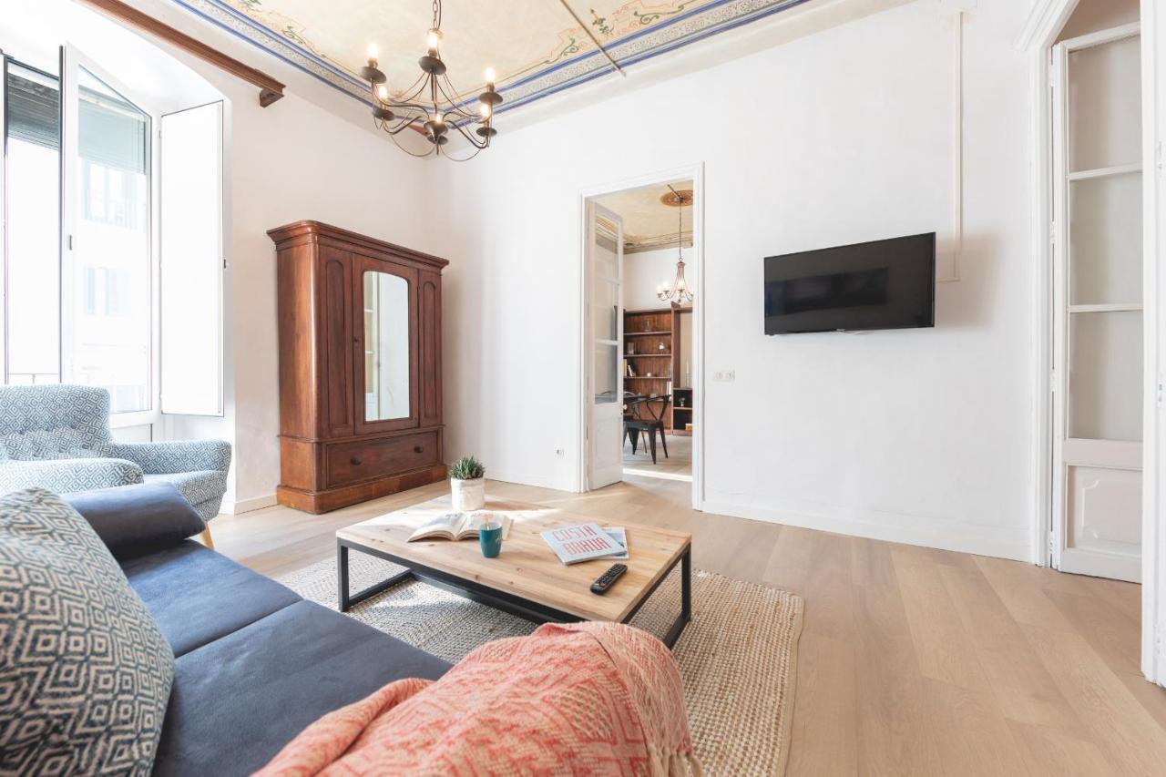 Bravissimo Placa Del Vi, Authentic Historic Apartment ชีโรนา ภายนอก รูปภาพ